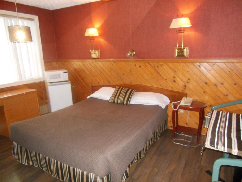 Motel Le Paysan Montréal Extérieur photo