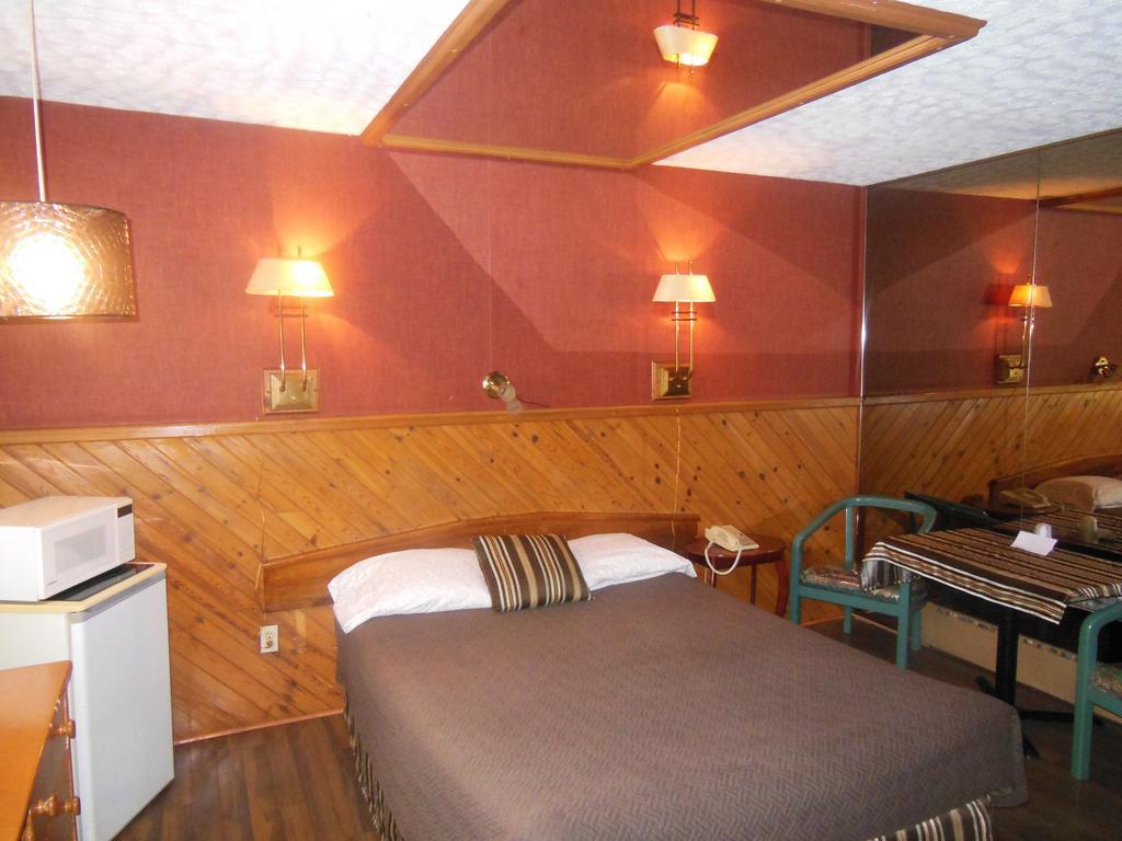 Motel Le Paysan Montréal Extérieur photo