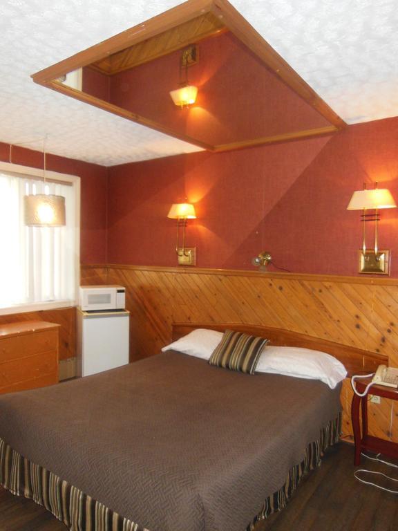 Motel Le Paysan Montréal Extérieur photo